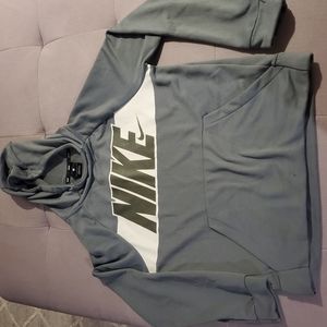 Nike dri-fit hooded Sweatshirt. Boys size large.